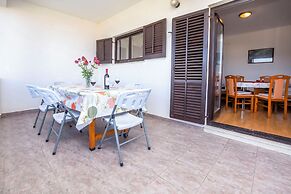 Apartments Mirta