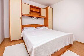 Apartments Mirta