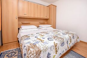 Apartments Mirta