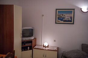 Apartments Zdravko