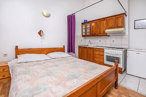 Apartments Zdravko