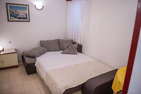 Apartments Zdravko