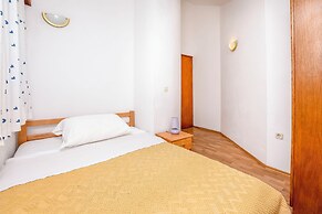 Apartments Zdravko