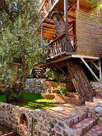 Turan Hill Lounge