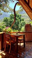 Turan Hill Lounge
