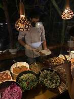 Turan Hill Lounge