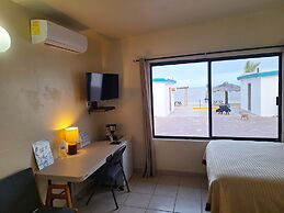 Seaside Hotel & Victor's RV Park