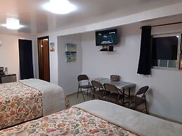 Seaside Hotel & Victor's RV Park