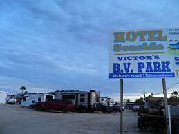 Seaside Hotel & Victor's RV Park