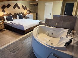 Lily Airport Otel