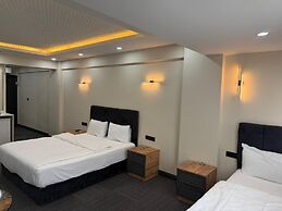 Lily Airport Otel