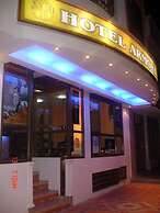 Hotel Armont