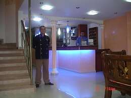 Hotel Armont