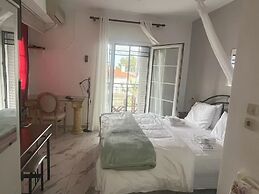 Villa Askamnia and Suites