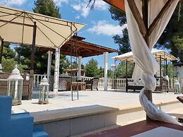 Villa Askamnia and Suites