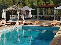 Villa Askamnia and Suites