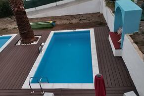 Villa Askamnia and Suites