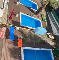 Villa Askamnia and Suites