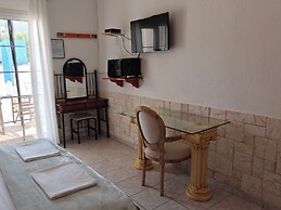 Villa Askamnia and Suites