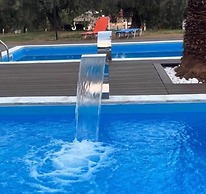 Villa Askamnia and Suites