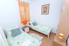 Apartments Otjana