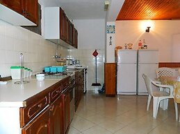 House Fani