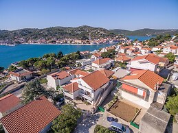 Apartments Snjezana