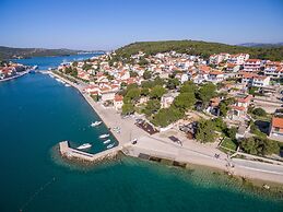 Apartments Snjezana