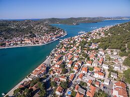 Apartments Snjezana