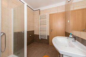 Apartments Snjezana