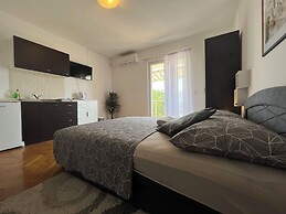 Apartments Ivona
