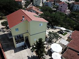 Apartments Ivona