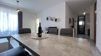 Apartments Ivona