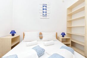 Apartments and Rooms Mladen