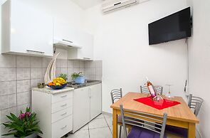 Apartments Kirigin