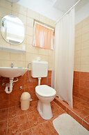 Apartments and Room Zinka