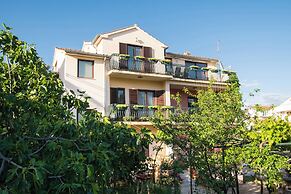 Apartments Green Garden