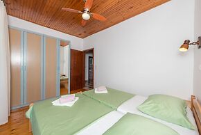 Apartment Lidija