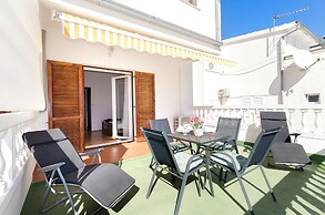 Apartment and Rooms Artina