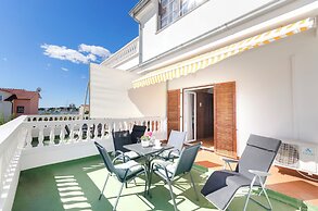 Apartment and Rooms Artina