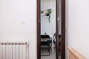 Apartments Crljenko