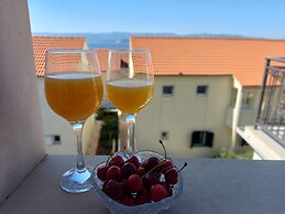 Apartments Karlo