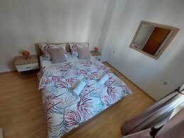 Apartments Karlo