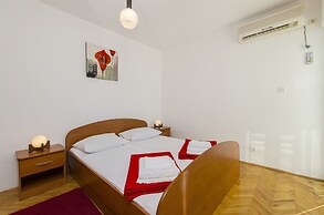 Apartments Rada