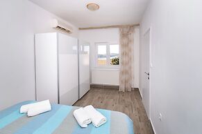 Apartments Rada