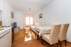 Apartments Rada