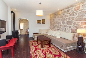 House Stone House Island Prvic