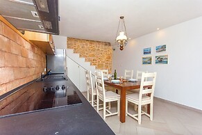 House Stone House Island Prvic