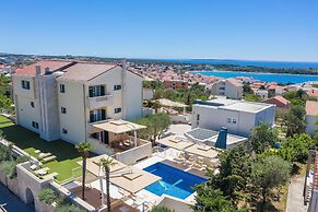 Apartments Dyana