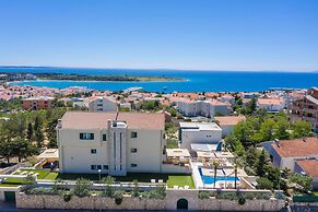 Apartments Dyana